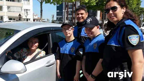 Mersin'de Engellilere Polis Kıyafeti Giydirilerek, Yol Uygulaması Yaptırılacak