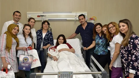 Mersin'de Yeni Doğum Yapanlar, İlk Anneler Gününü Kutladılar