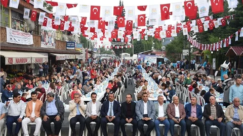 Çamlıyayla’daki İftar Programı Yoğun İlgi Gördü