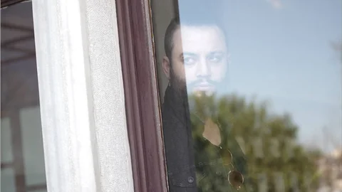 Müzik Severlere Müjde, Hakan Böcek'in Single Çalışması "Kaos" Çıktı