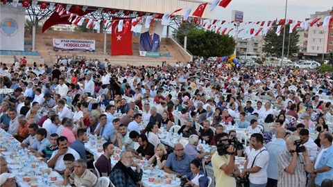 Başkan Kocamaz Orucunu Silifkeliler İle Birlikte Açtı