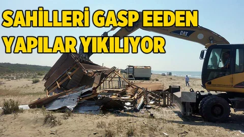 Mersin'de Sahilleri Gasp Eden Yapılar Yıkılıyor