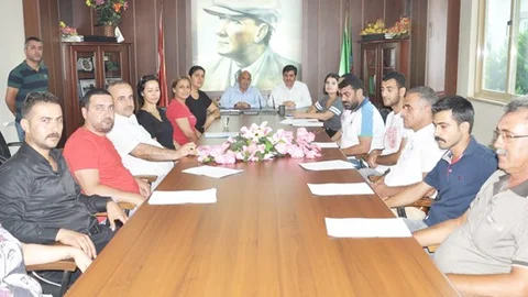 Tarsus’ta Pamuk hasadında ürün ve kalite kaybını önleme toplantısı yapıldı