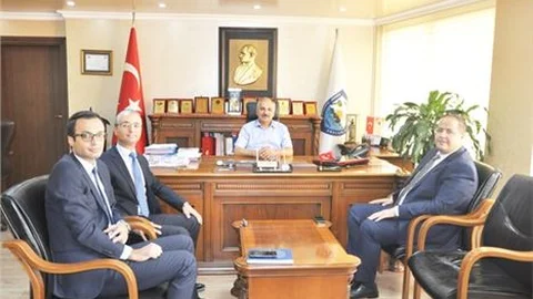 Halkbank Mersin Şube Müdürü Eşelioğlu’ndan Başkan Dinçer’e ziyaret