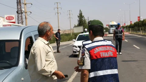 Emniyet ve Jandarmadan Yurt Genelinde Dev Trafik Denetimi