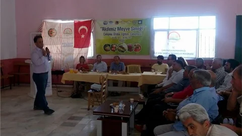 Çamlıyayla'da "Akdeniz Meyve Sineği ile Mücadele" Toplantısı
