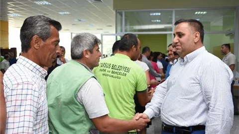 Tarsus Belediye Başkanı Şevket Can, Personeli̇ İ̇le Bayramlaştı