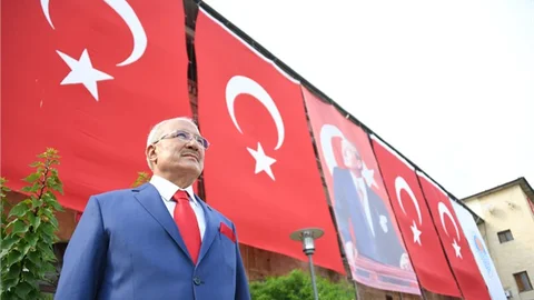 Başkan Kocamaz “Yurdumuza, Canımız Pahasına Kara Sevdalılar Gi̇bi̇ Sevdalıyız”