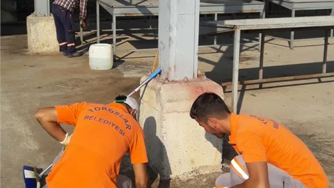 Toroslar’da Bayram Sonrası Detaylı Temizlik