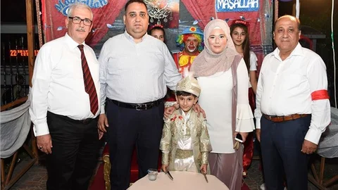 Rıza Nur Fenk Oğulu Muhammed Emir'i Sünnet Ettirdi