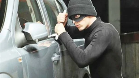 Dinlenme Tesisinde Araçları Soyuldu