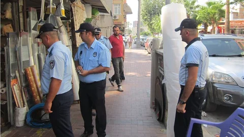 Zabıta’dan Kaldırım İşgali Denetimi