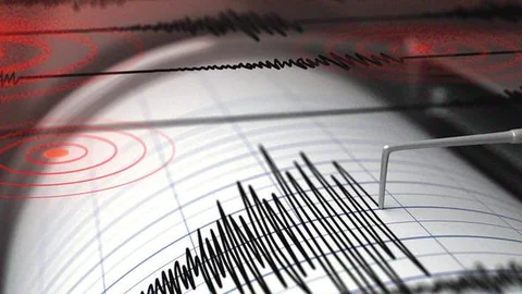 Antalya’da 4.4 Büyüklüğünde Deprem