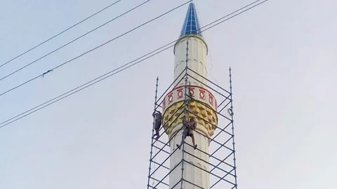 Minareler Büyükşehir’le Yükseliyor