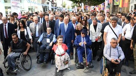 1. Mersin Uluslararası Engelsiz Sanat Festivali Başladı