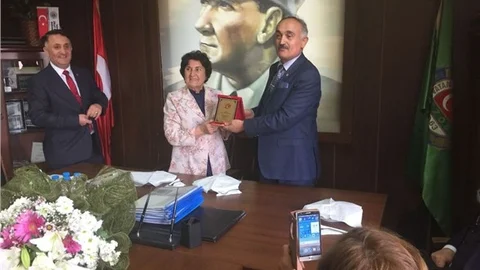 TSK Güçlendirme Vakfı Tarsus Fahri Tanıtım Kuruluna Tebrik ve Plaket