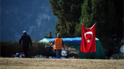Yörükler Mersin Büyükşehir’le Gülüyor