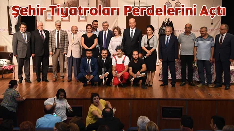 Mersin'de Şehir Tiyatroları Perdelerini Açtı