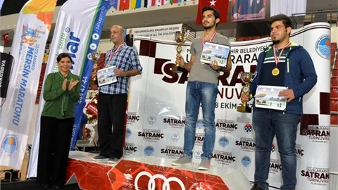 Satrancın Birinci ve İkincisi Kardeş Ülke Azerbaycan’dan