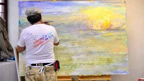 Mersin Sembolleri Tuvallerde Can Buluyor