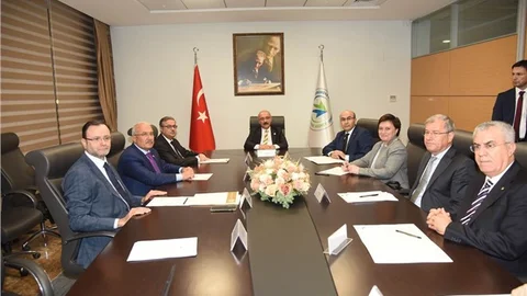 ÇKA Yönetimi Bakan Elvan Başkanlığın'da Toplandı