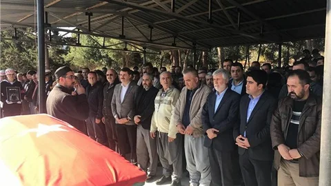 Motosiklet Tutkunu Gençler Toprağa Verildi