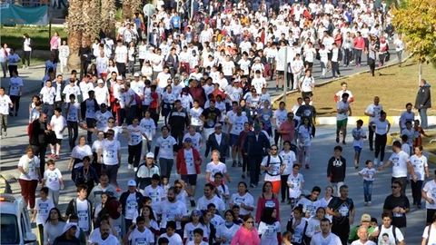 Mersin'de 65 Bin Kişi Barış, Huzur ve Kardeşlik İçin Koştu, Mersin Tek Yürek Oldu