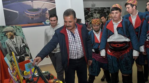 Toroslar'da Başkan Tuna Engellilerle Bir Araya Geldi