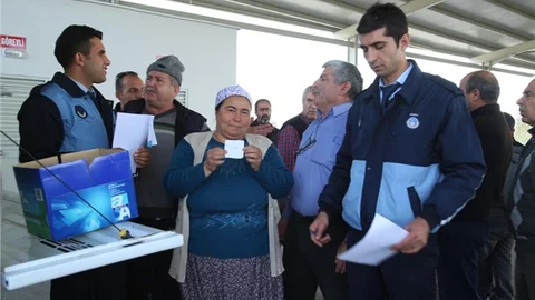 Pazaryeri Sevinci, Erdemli Belediyesinden Beldelere Hizmet Sürüyor