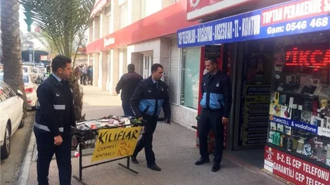 Tarsus Zabıtasından Kaldırım İşgali Denetimi