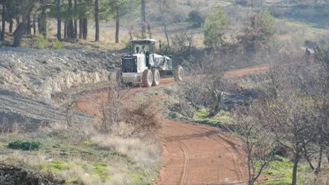 Gülnar Belediyesi Stabilize Yol Çalışmalarına Devam Ediyor