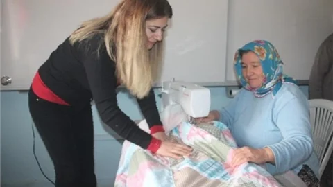 Gülnar Şeyhömer Mahallesinde Kursa Yoğun İlgi