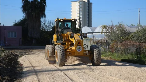 Erdemli Yeşilyurt’ta yol esnafın ayağına gidiyor