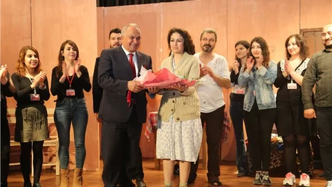 Erdemli Belediyesi Şehir Tiyatrosuna Ödül
