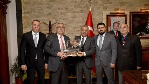 Tarsus’tan Reyhanlı’ya Yardım Eli