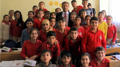 Akdeniz Belediyesi’nin Eğitime Desteği, Yeni Dönemde de Devam Edecek