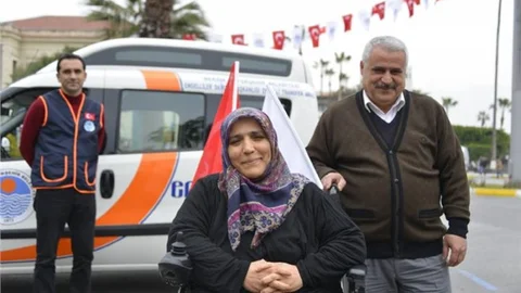 Bahçeli’yi Görmek İsteyen Kaya Çifti Engelleri Büyükşehirle Aştı