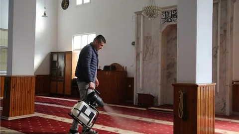 Erdemli’de Camiler Pırıl Pırıl