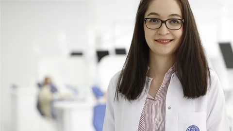 Dişlerdeki Enfeksiyonlara Dikkat!