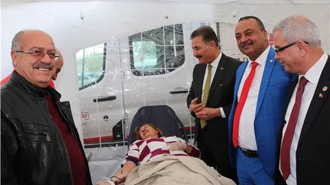 Mersin'de Mehmetçiğe Kan Bağışıyla Destek
