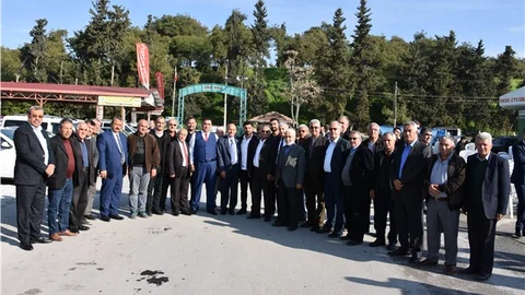 Başkan Oto Galericiler Sitesi Esnaflarıyla Biraraya Geldi