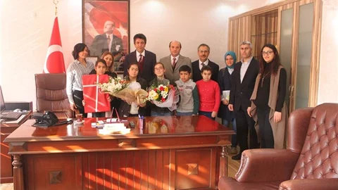 Erdemli Kaymakamı Kula, Özel Eğitim Öğrencilerini Kabul Etti