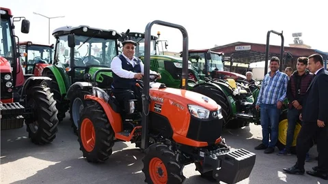 Başkan Can'dan Tarsus Esnafına Müjde