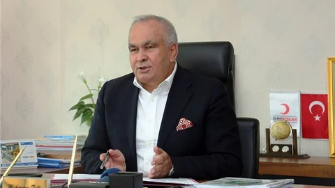 Erdemli'de Camilere Hizmet Sürüyor