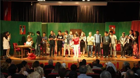 Erdemli Belediyesi’nden Dünya Tiyatro Gününde Özel Gösteri