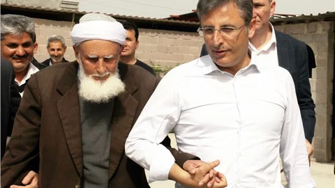 Akdeniz Belediye Başkanı Muhittin Pamuk, Huzurkent Sakinlerini Dinledi