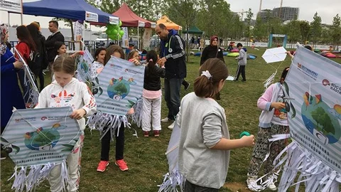 Çocuklar Eğlenirken Aileler Sağlıklı Yaşamı Konuştu