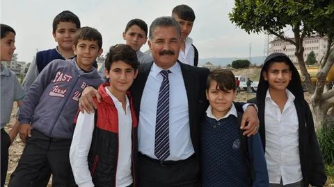 Toroslar Belediye Başkanı Hamit Tuna'nın 19 Mayıs Mesajı