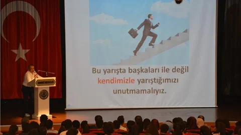 Erdemli Belediyesinden Büyük Yatırım, Kurs Merkezlerinde Motivasyon Toplantısı