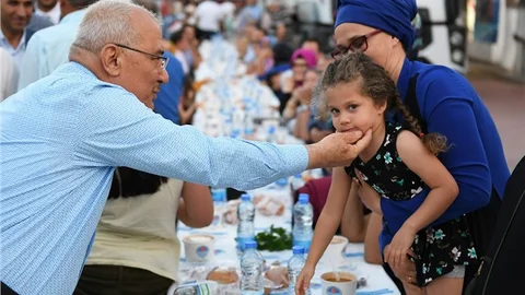 Oruçlar Bozyazı’da Açıldı